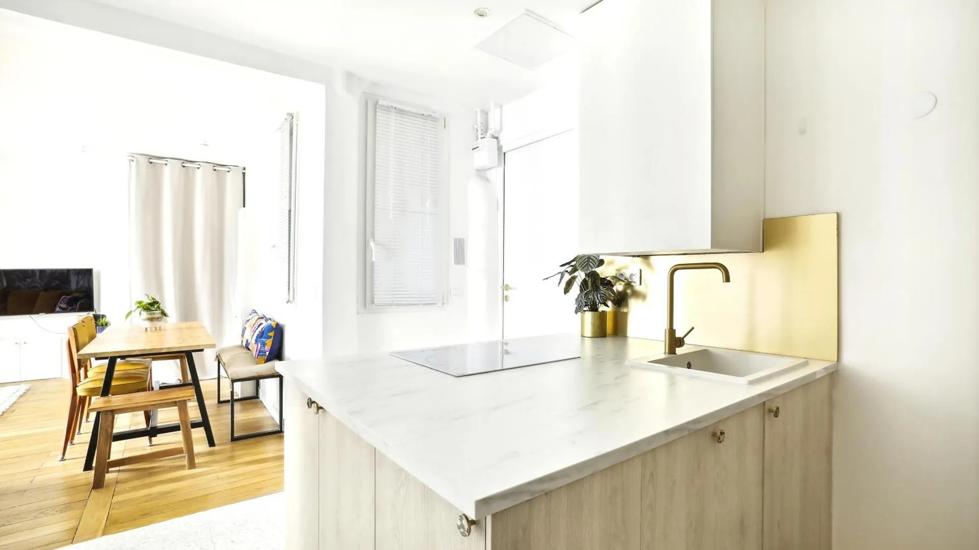 Luxury Top Floor Duplex Near Le Marais Paris