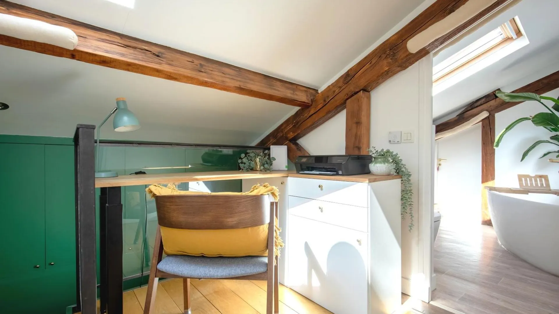 Luxury Top Floor Duplex Near Le Marais Paris France