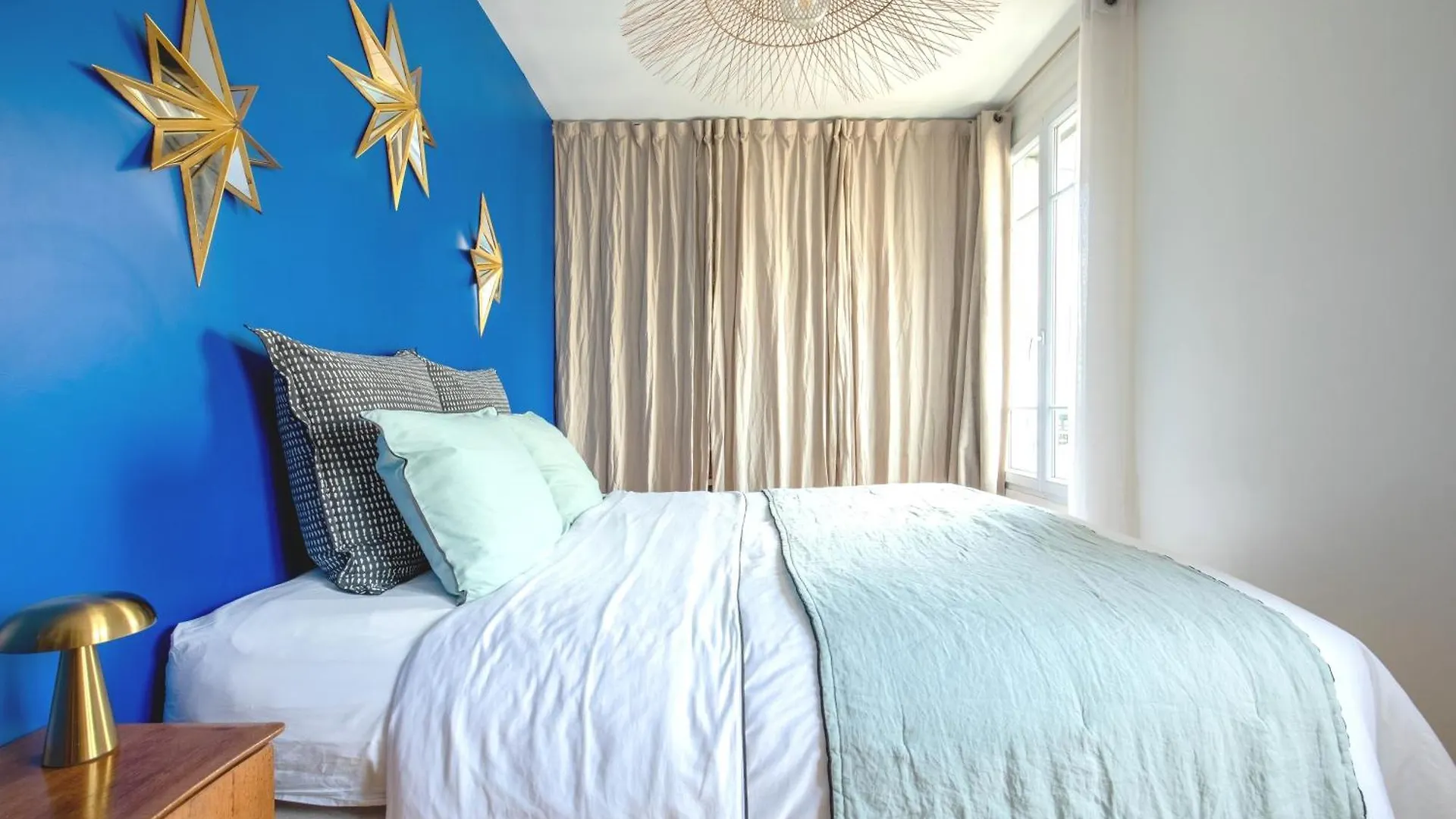Luxury Top Floor Duplex Near Le Marais Paris 0*,  France