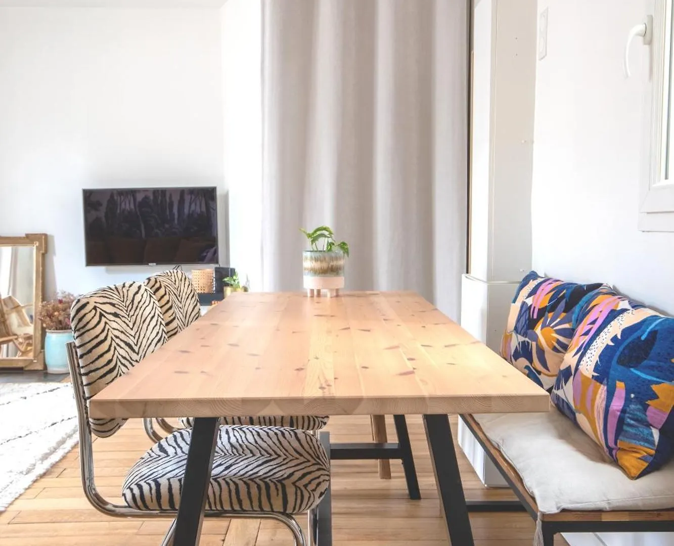 Luxury Top Floor Duplex Near Le Marais Paris