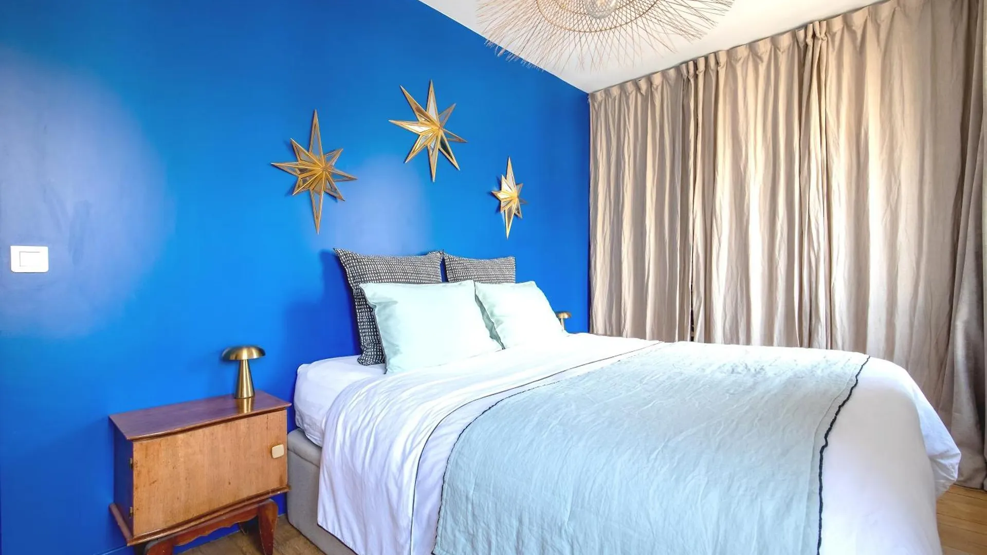Apartment Luxury Top Floor Duplex Near Le Marais Paris